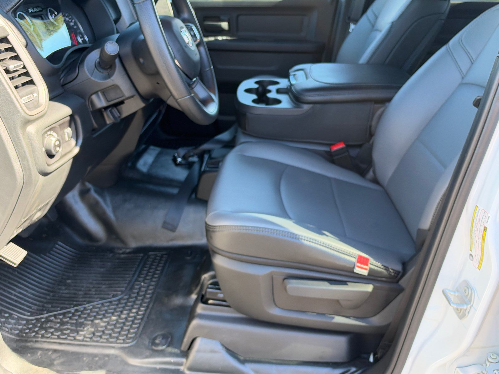 New 2027 RAM 3500 Tradesman w/ Chrome Appearance Group A AWD/4WD image 9