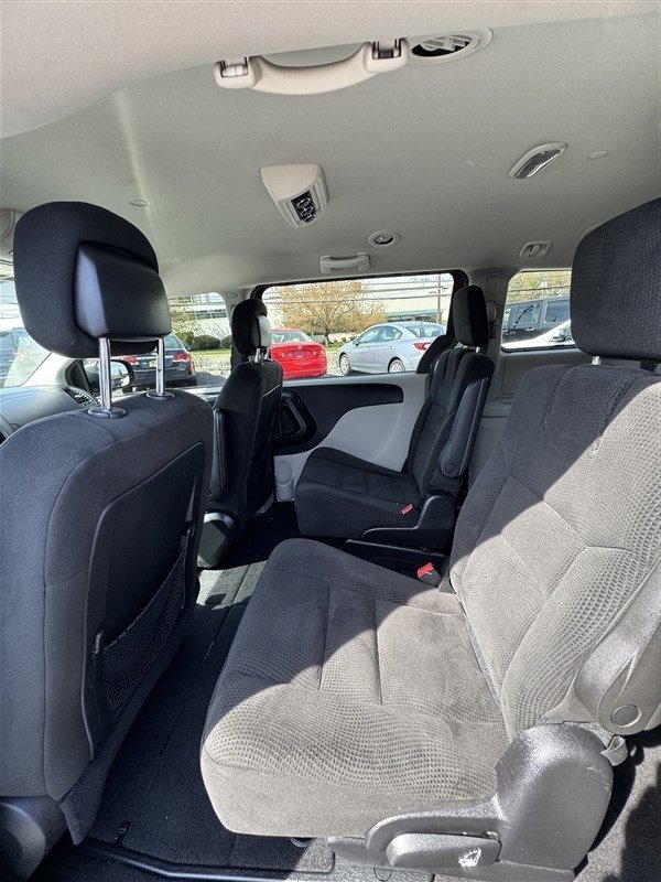 Used 2016 Dodge Grand Caravan SE w/ Quick Order Package 29E SE image 11