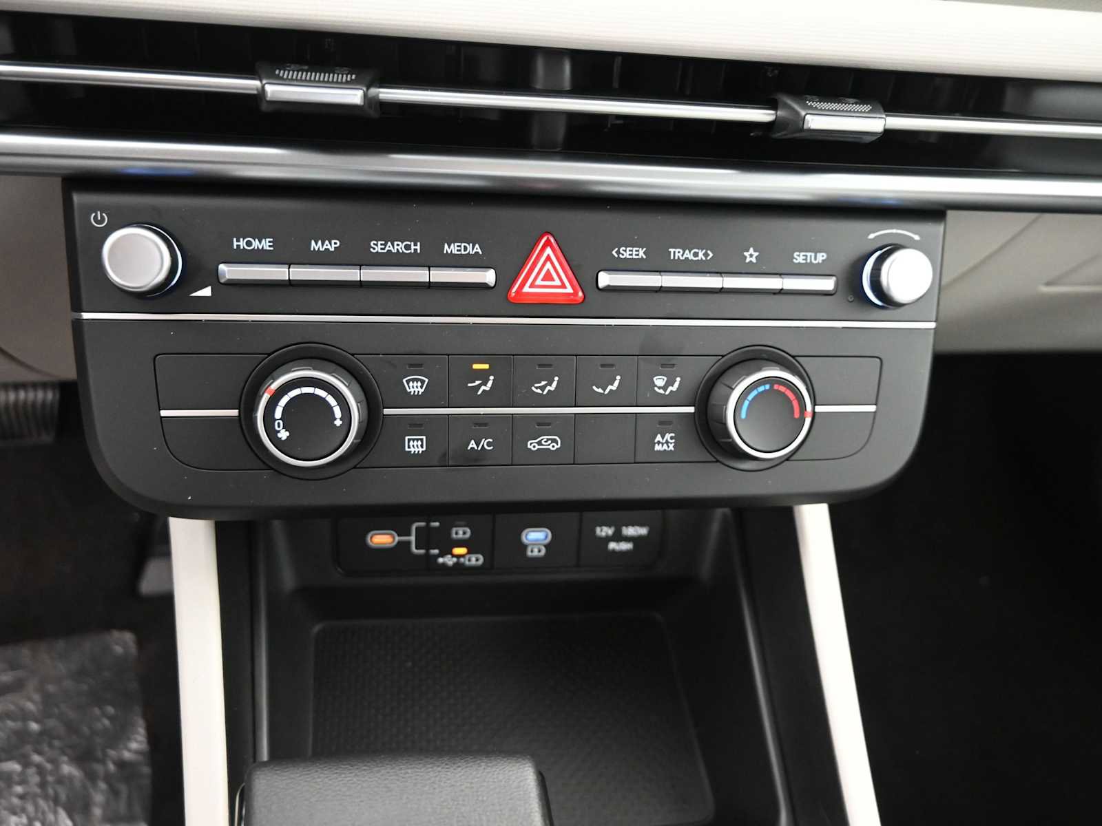 New 2026 Hyundai Tucson SE image 21