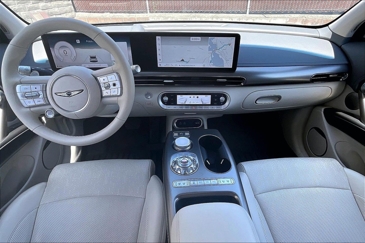 Used 2023 Genesis GV60 Advanced AWD/4WD image 15