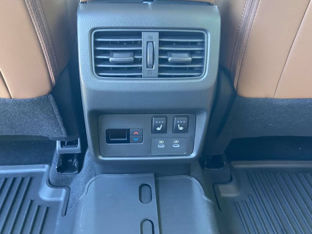 New 2026 Nissan Rogue Platinum w/ Platinum Premium Package AWD/4WD image 12