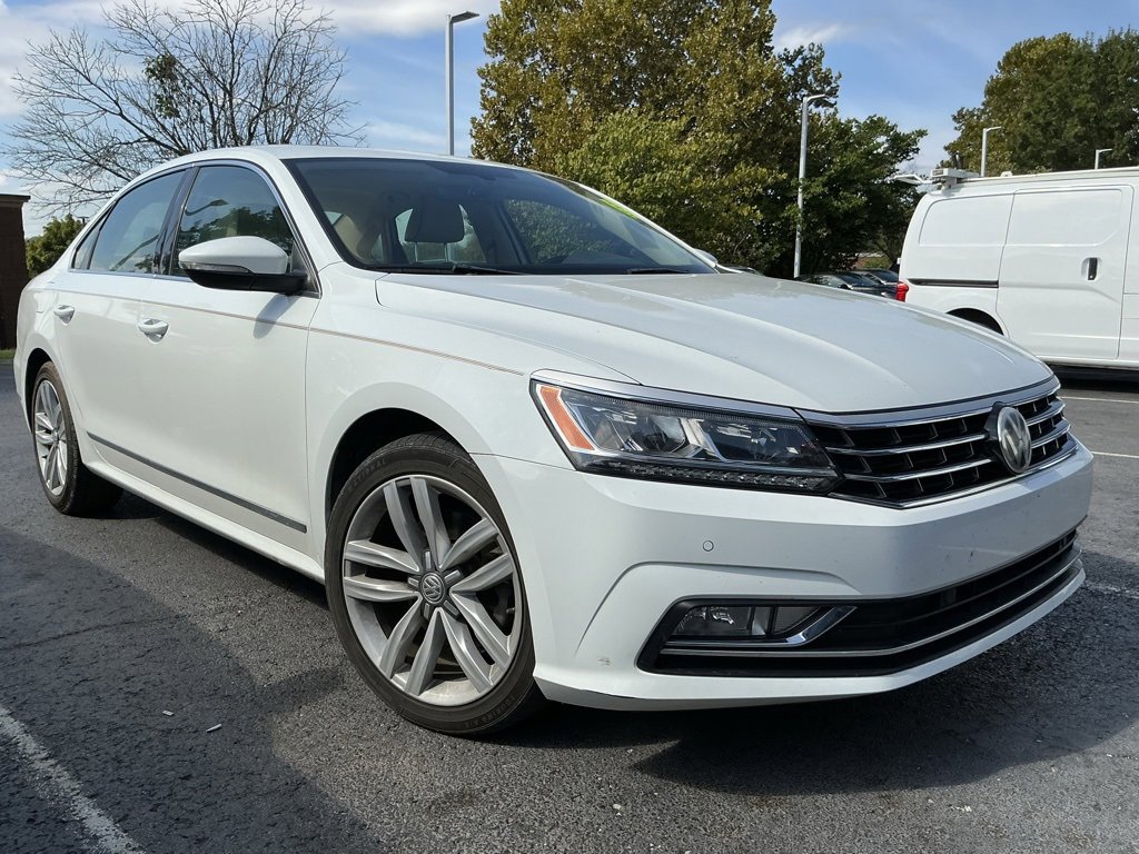 Used 2017 Volkswagen Passat 1.8T SE