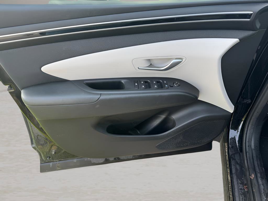 Used 2023 Hyundai Tucson SEL w/ Convenience Package image 17