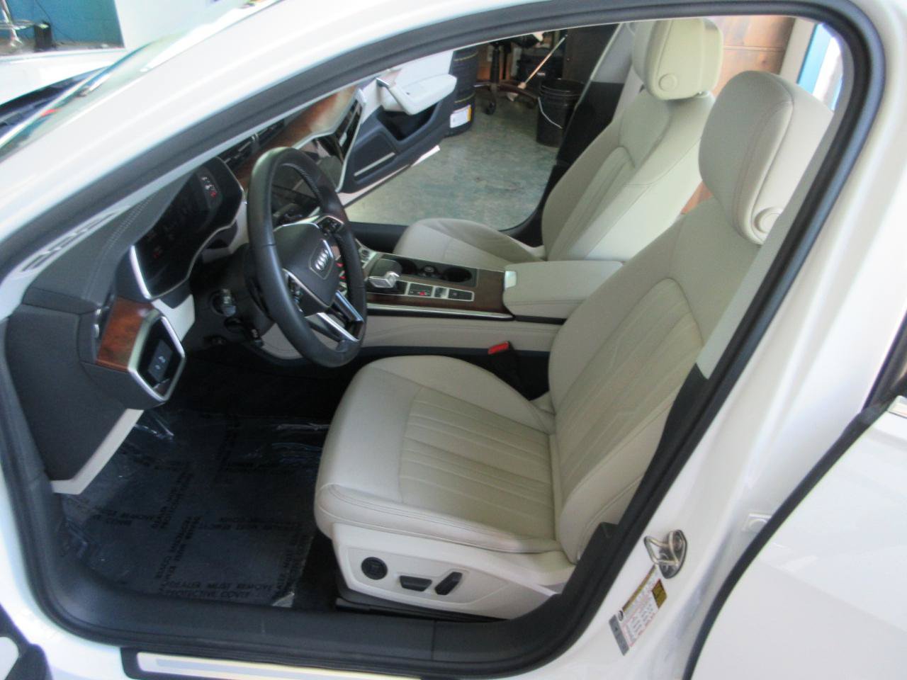 Used 2023 Audi A6 Premium Plus w/ Premium Plus Package AWD/4WD image 8