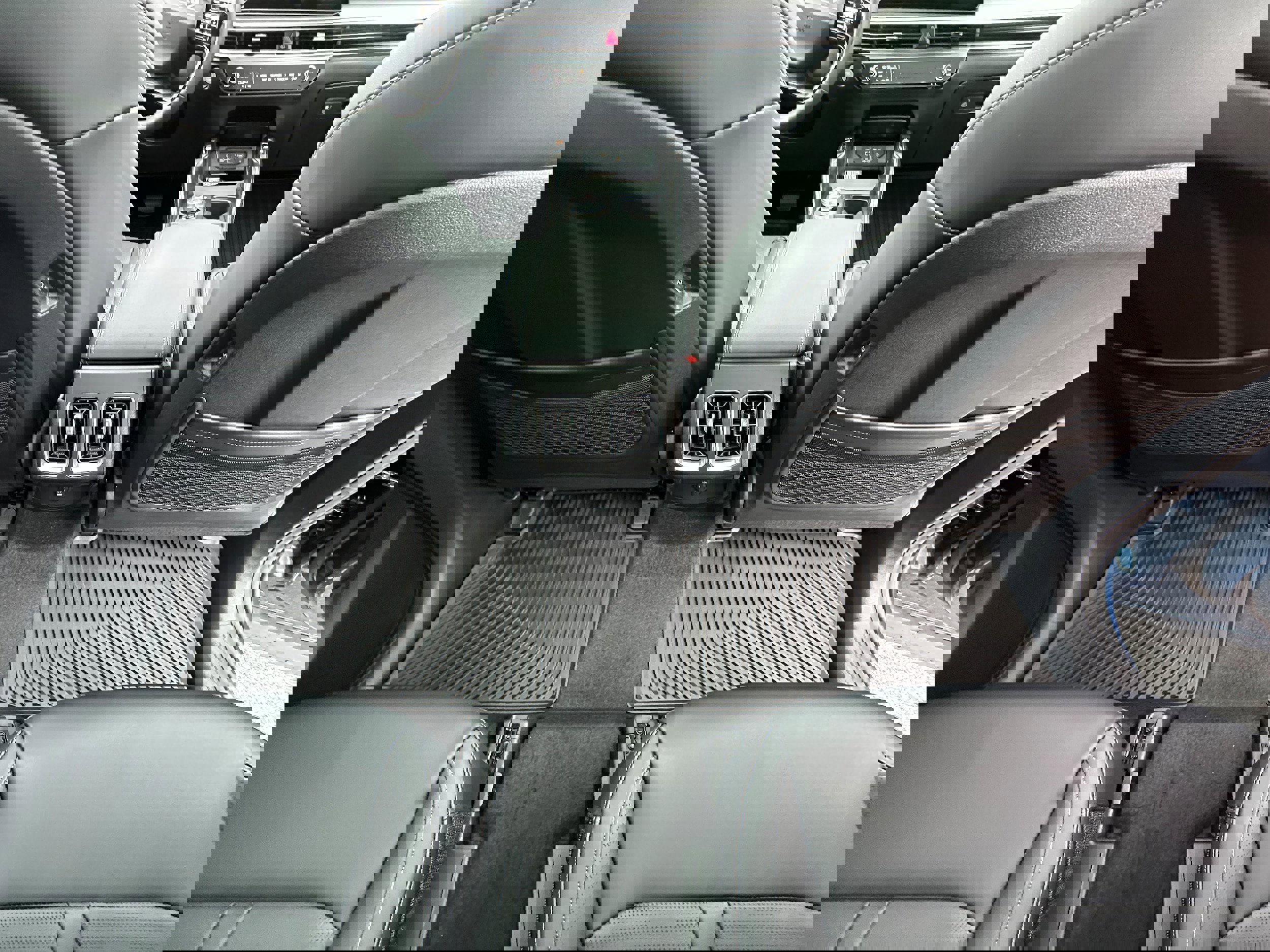 New 2026 Kia Sorento EX image 18