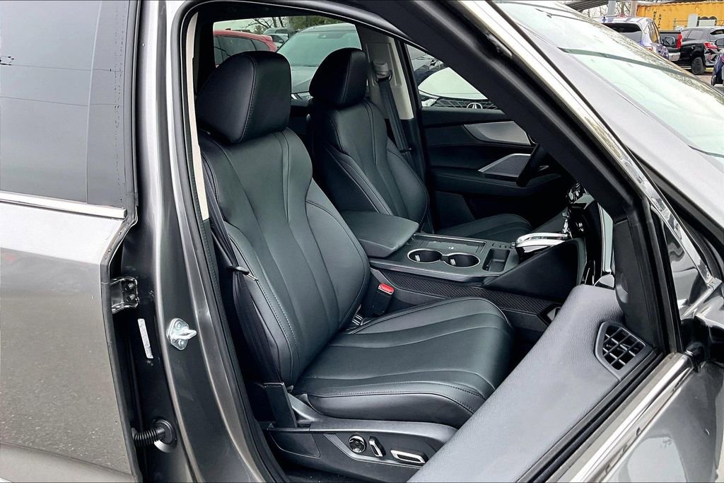 Used 2025 Acura MDX SH-AWD image 10