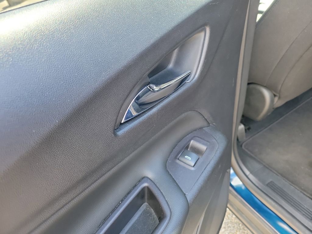 Used 2021 Chevrolet Equinox LT AWD/4WD image 16