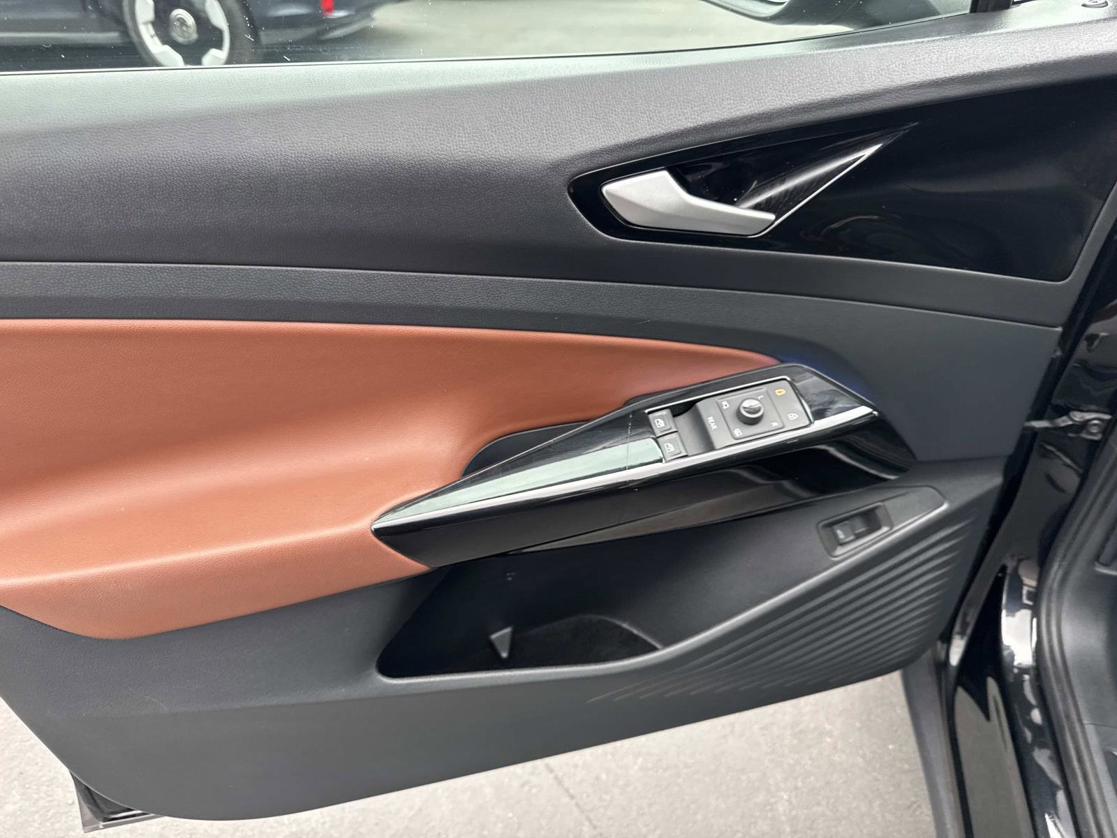 Certified 2021 Volkswagen ID.4 Pro S w/ ID.4 Protection Package (IPT) image 13