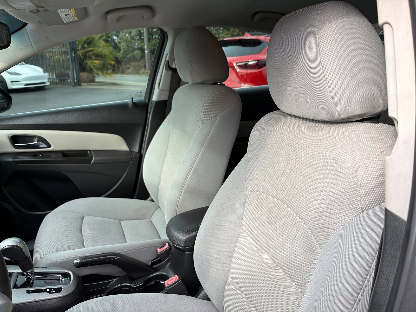 Used 2012 Chevrolet Cruze LT image 12