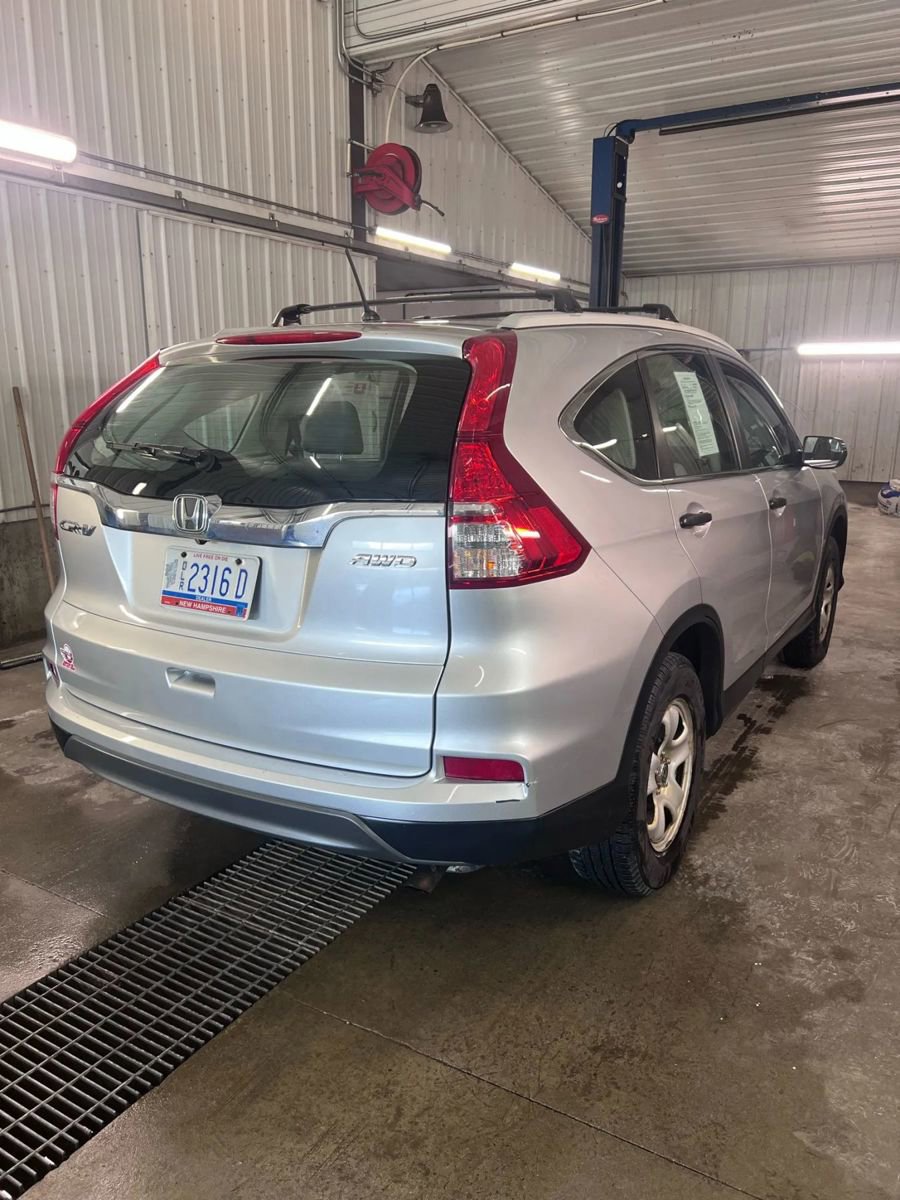 Used 2016 Honda CR-V LX image 4