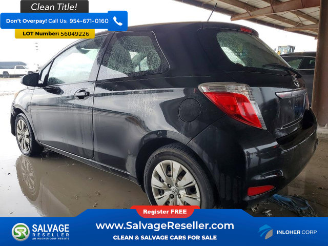 Used 2012 Toyota Yaris L FWD image 3