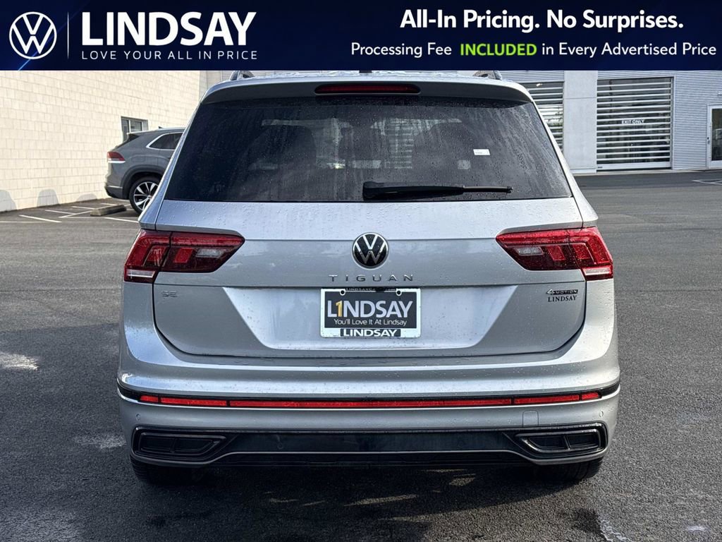 Used 2024 Volkswagen Tiguan SE R-Line AWD/4WD image 4