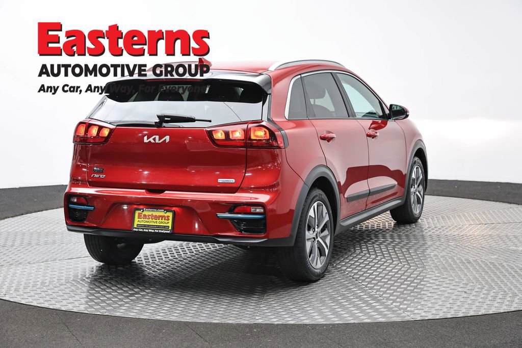 Used 2022 Kia Niro EX w/ Cold Weather Package FWD image 5