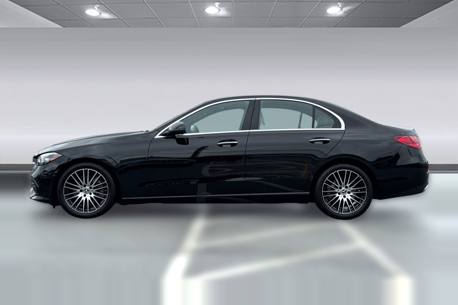 Certified 2025 Mercedes-Benz C 300 4MATIC Sedan image 2