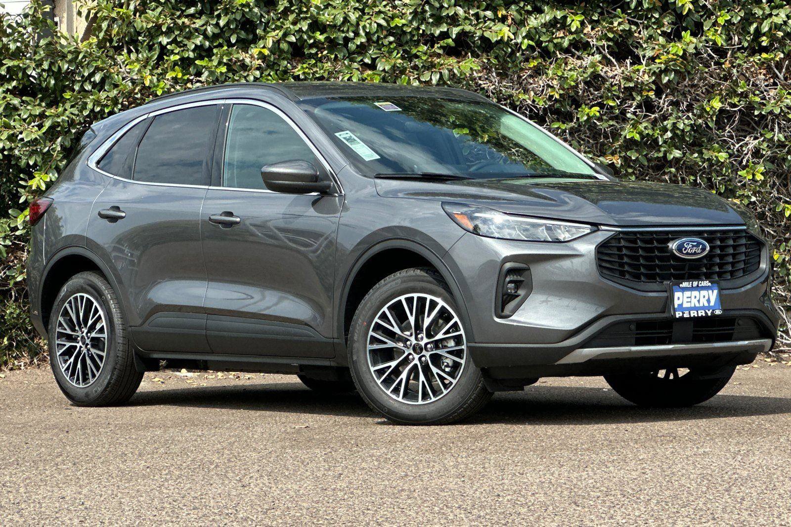 New 2025 Ford Escape SE image 1