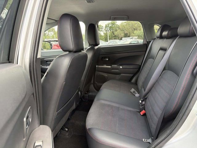 Used 2025 Mitsubishi Outlander Sport AWD image 13
