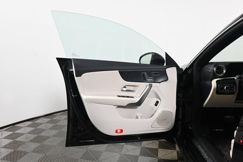 Certified 2026 Mercedes-Benz CLA 250 4MATIC image 30