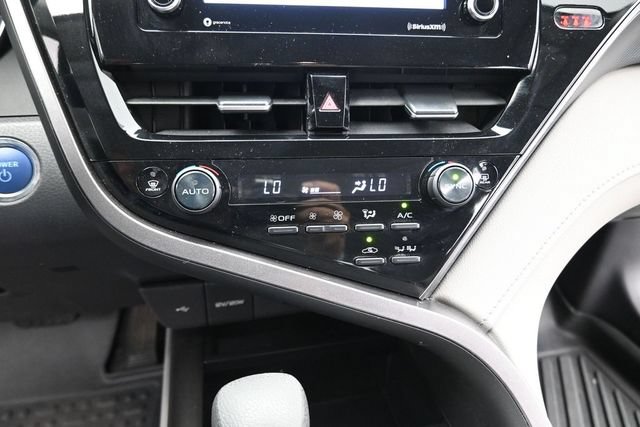 Used 2022 Toyota Camry LE FWD image 11