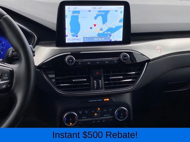 Used 2022 Ford Escape Titanium image 9