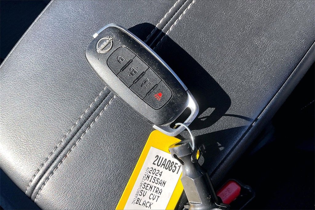 Used 2024 Nissan Sentra SV image 35