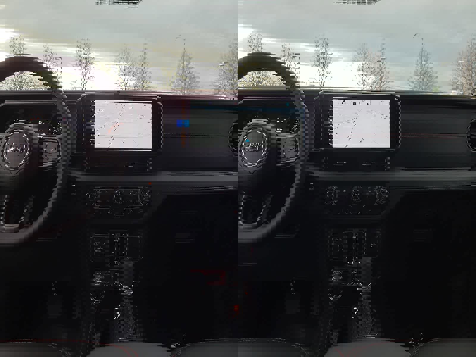 New 2025 Jeep Wrangler Unlimited Rubicon image 18