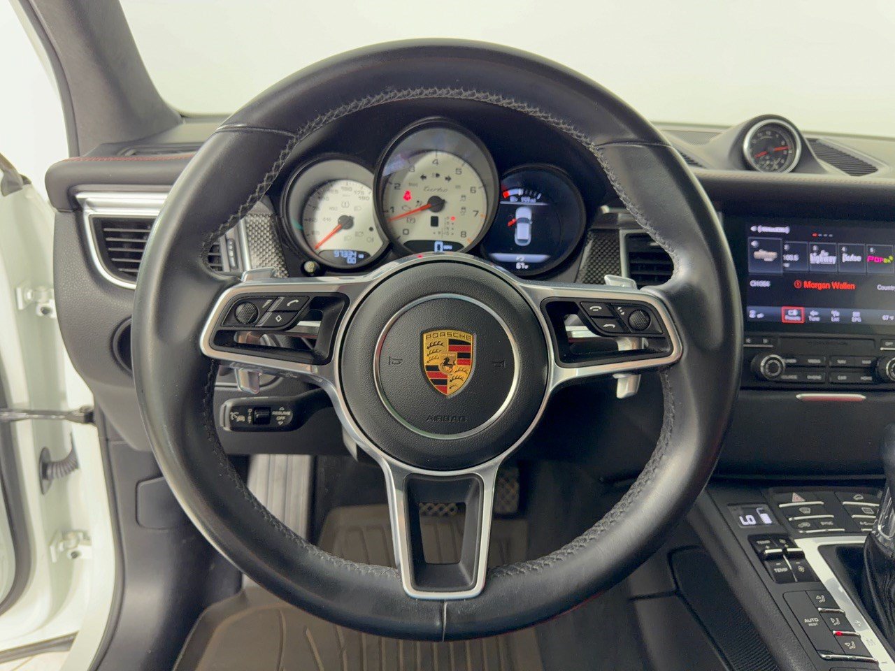 Used 2018 Porsche Macan Turbo AWD/4WD image 10