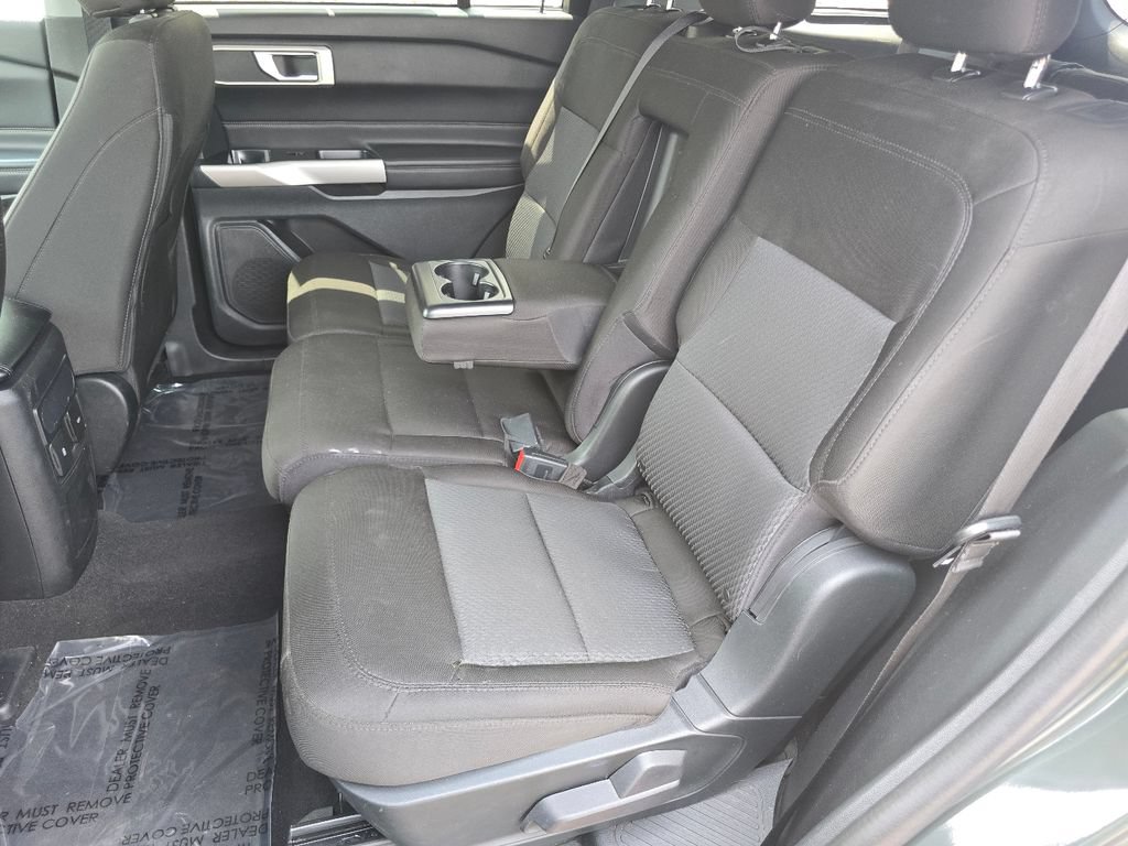 Used 2023 Ford Explorer XLT AWD/4WD image 31
