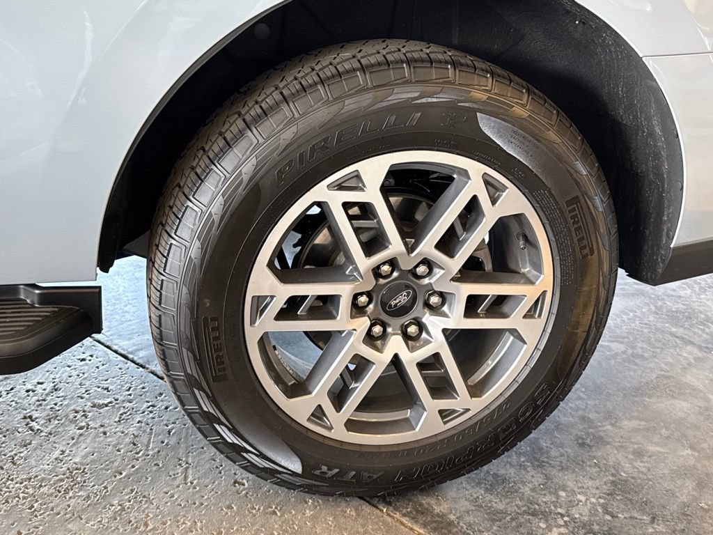 New 2026 Ford Expedition Active AWD/4WD image 8