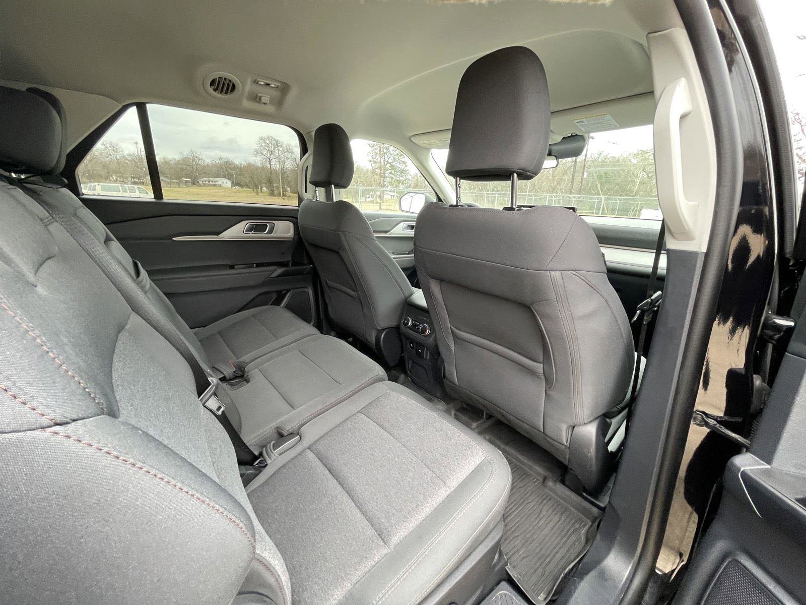 Used 2025 Ford Explorer Active image 43