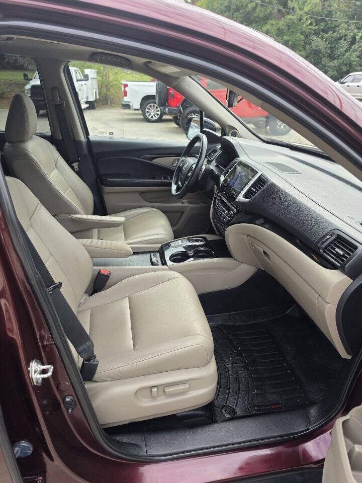 Used 2017 Honda Pilot Touring image 13