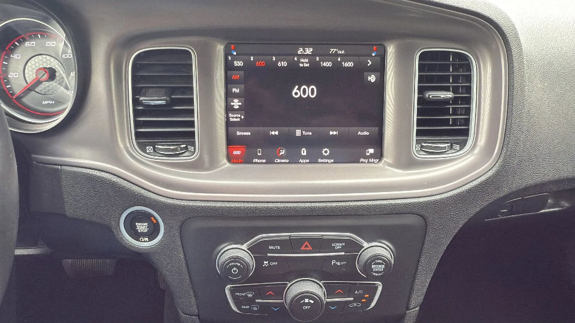 Used 2023 Dodge Charger SXT RWD image 17