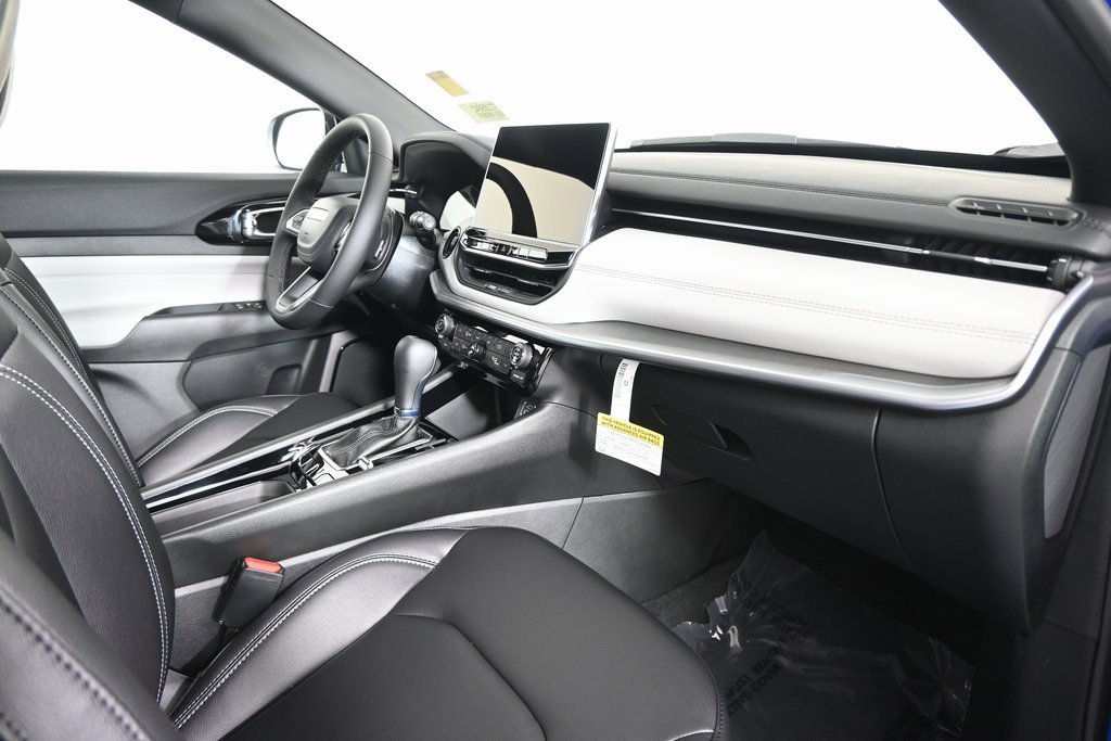 New 2026 Jeep Compass Limited w/ Mopar All Weather Package image 15