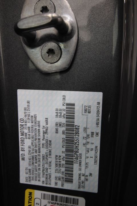 Used 2025 Ford Mustang Premium image 43