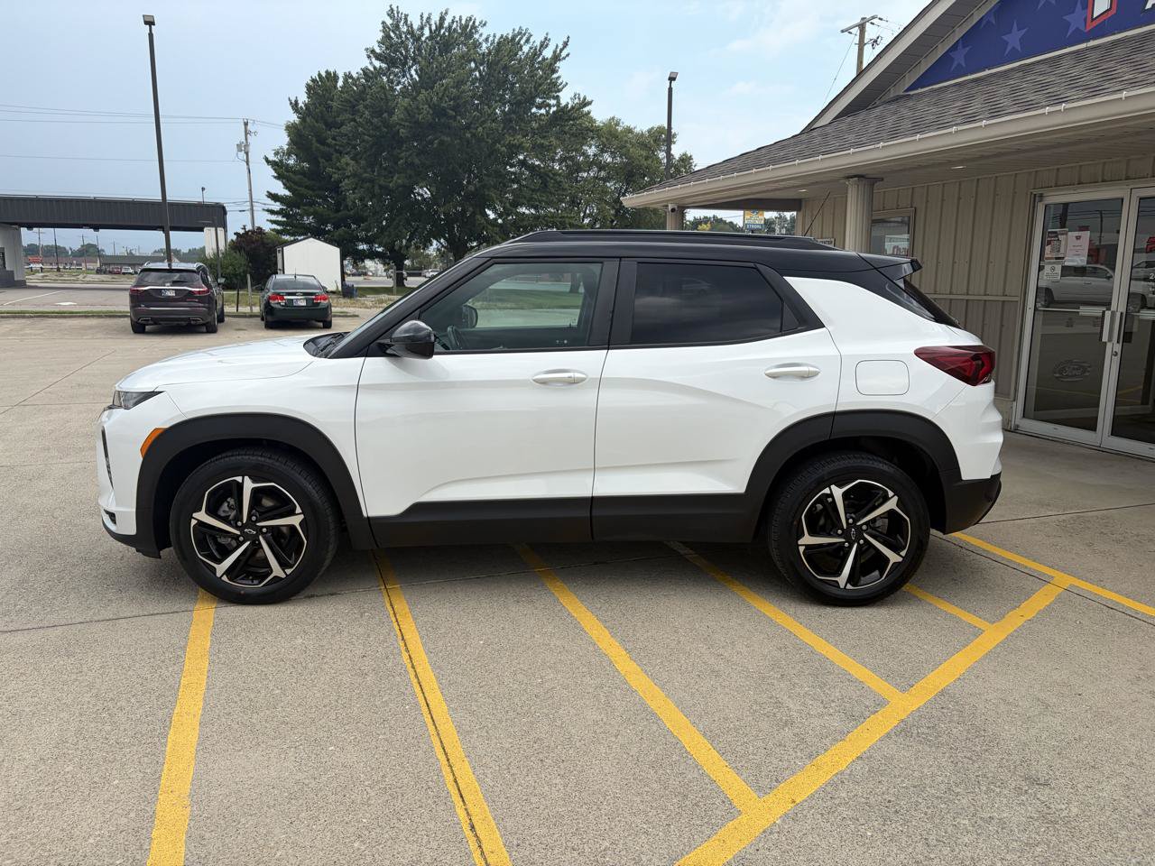 Used 2022 Chevrolet TrailBlazer RS FWD image 4