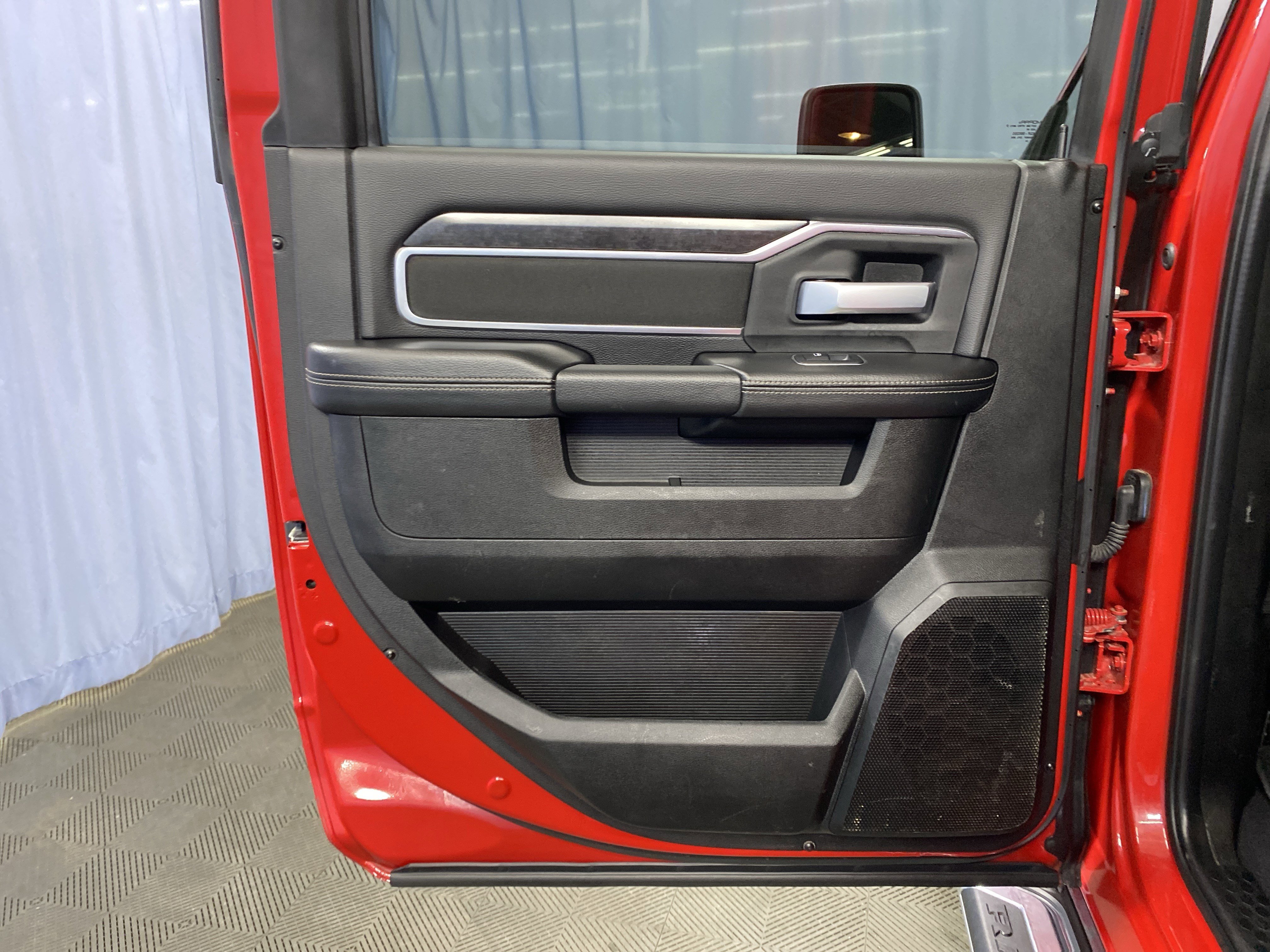 Certified 2024 RAM 3500 Big Horn image 21