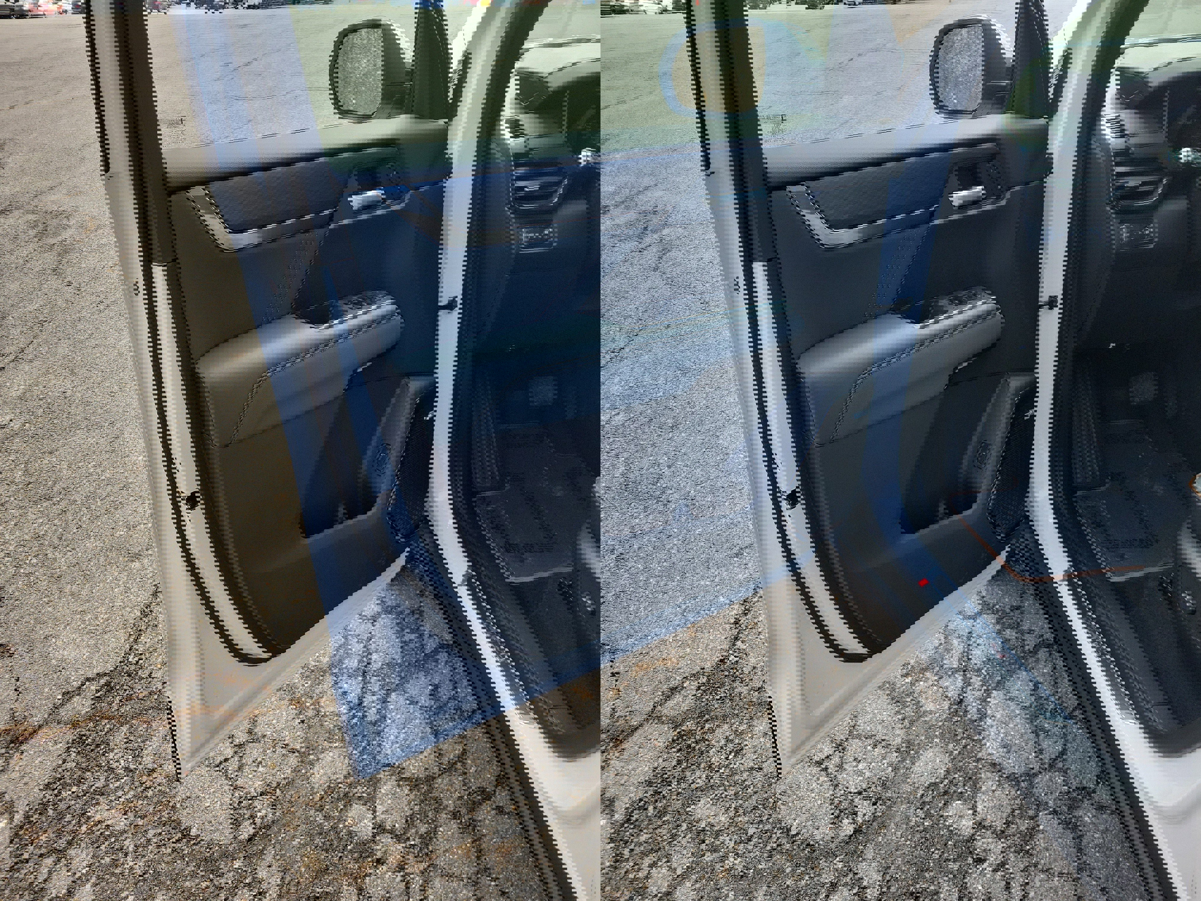 New 2026 GMC Acadia AT4 image 17