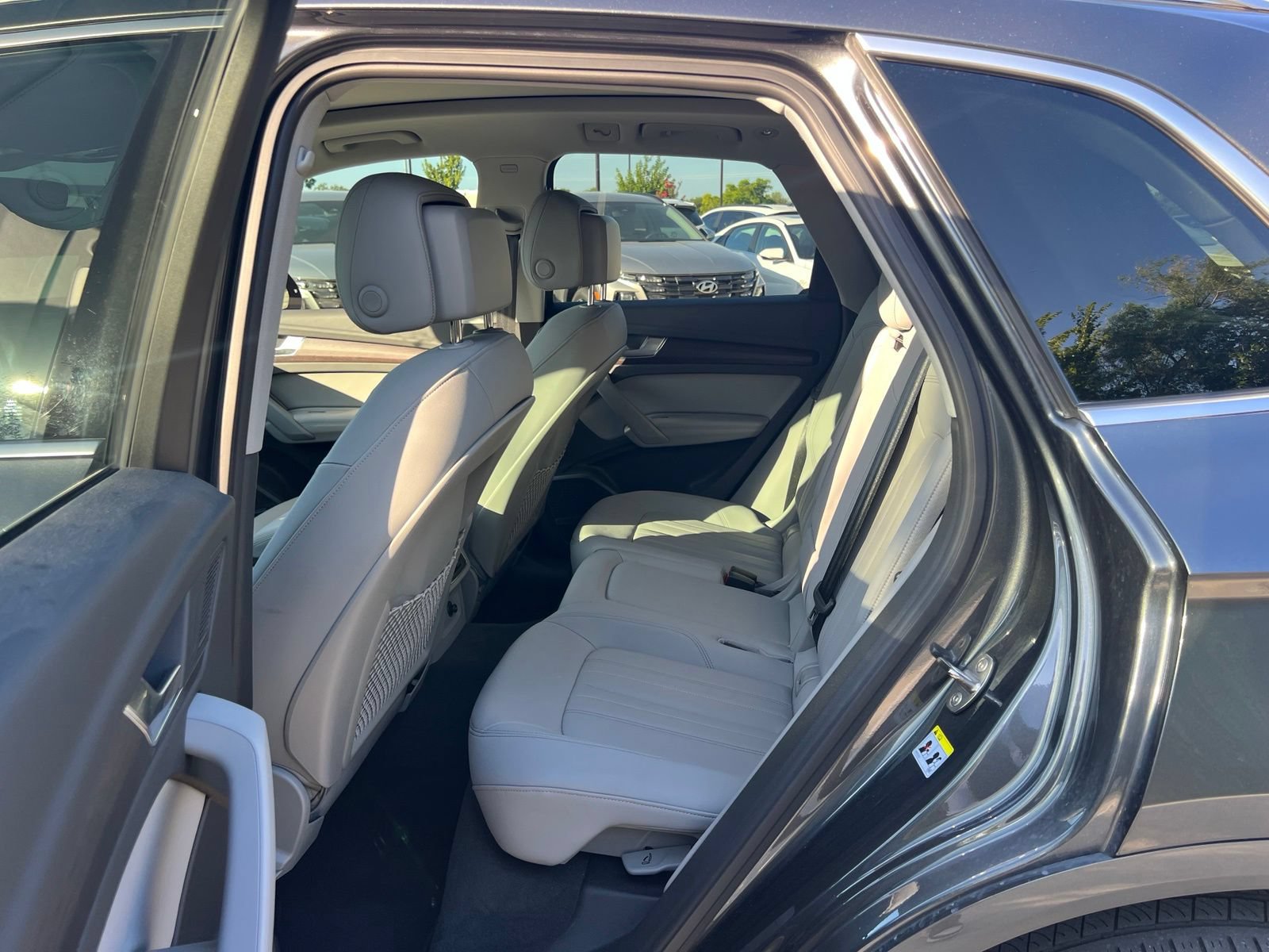 Used 2022 Audi Q5 2.0T Premium Plus AWD/4WD image 18