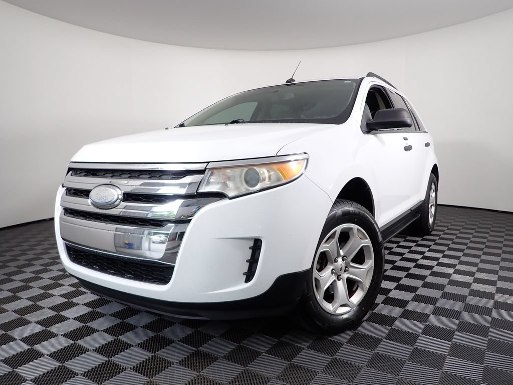 Used 2014 Ford Edge SE w/ Equipment Group 101A FWD image 2