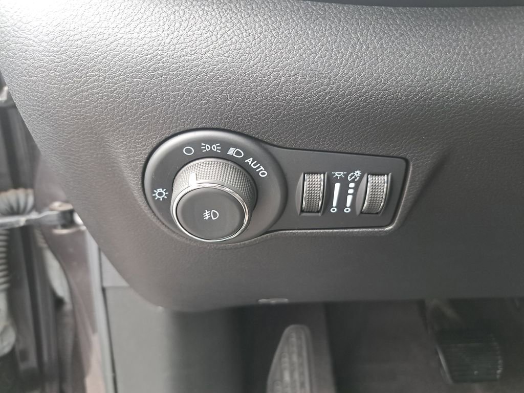 Certified 2022 Jeep Compass Limited AWD/4WD image 27