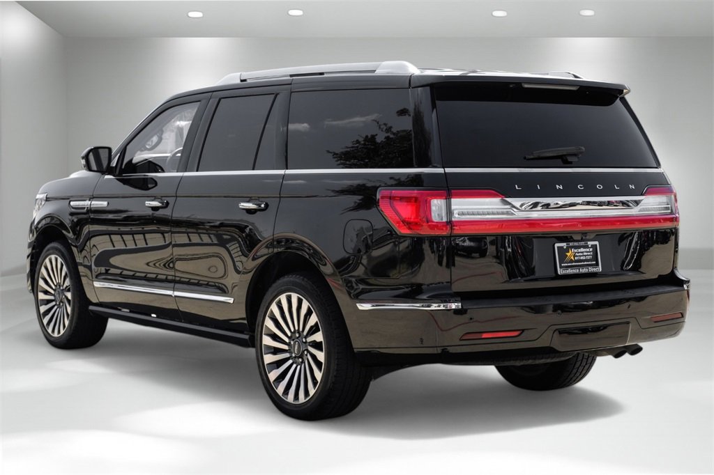 Used 2019 Lincoln Navigator Reserve image 11