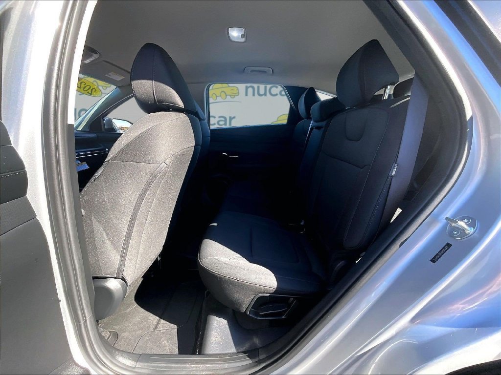 Used 2025 Hyundai Tucson SE AWD/4WD image 14