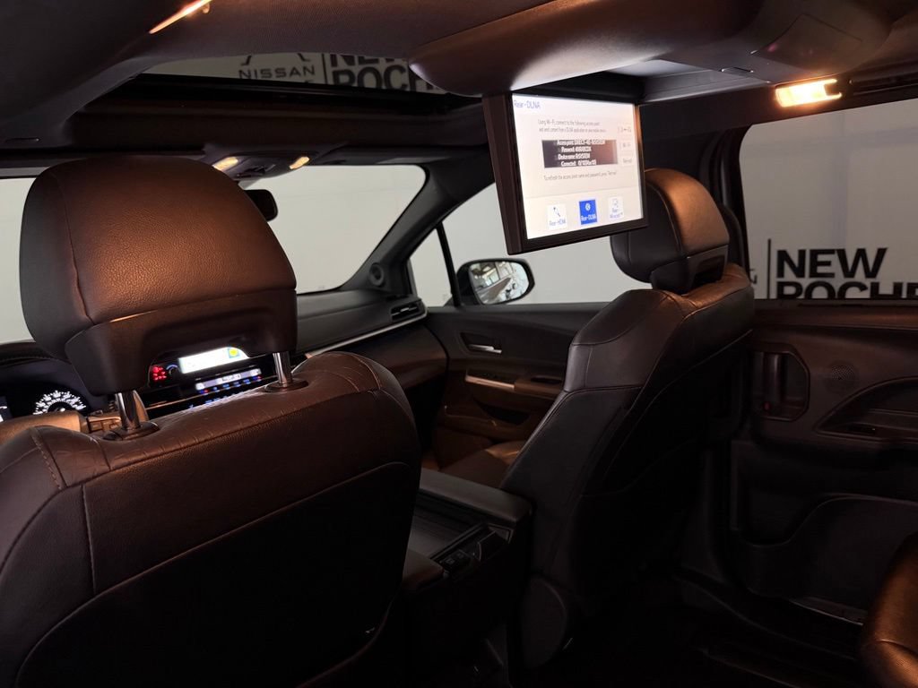 Used 2023 Toyota Sienna XLE Woodland Edition AWD/4WD image 24