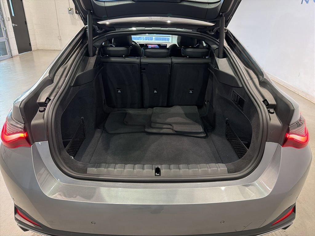 Used 2023 BMW i4 eDrive40 w/ Premium Package image 30