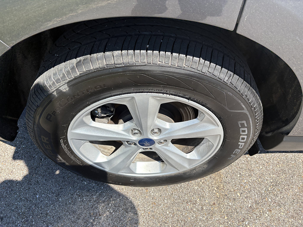 Used 2022 Ford Edge SE AWD/4WD image 11