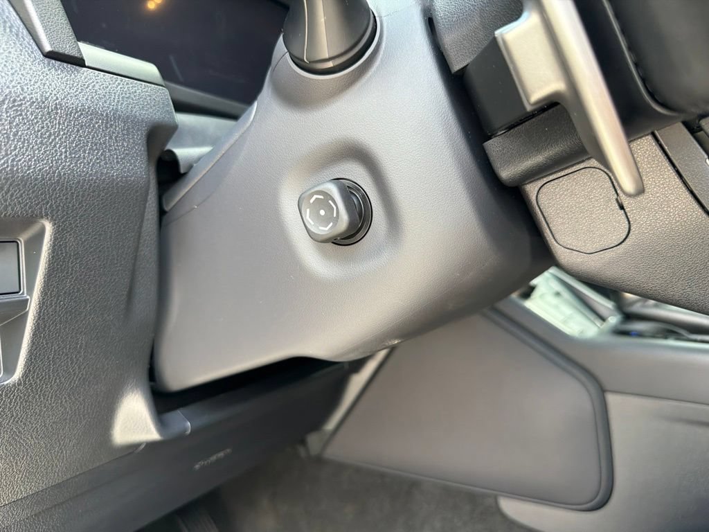 Used 2025 Lexus GX 550 AWD/4WD image 19