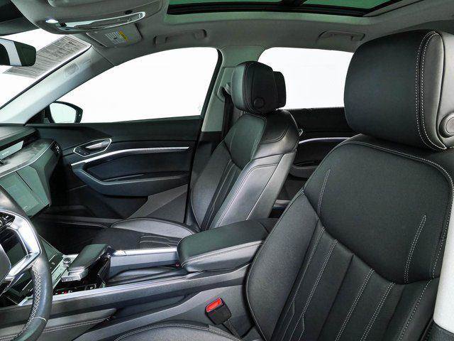 Used 2024 Audi Q8 e-tron Premium Plus AWD/4WD image 5
