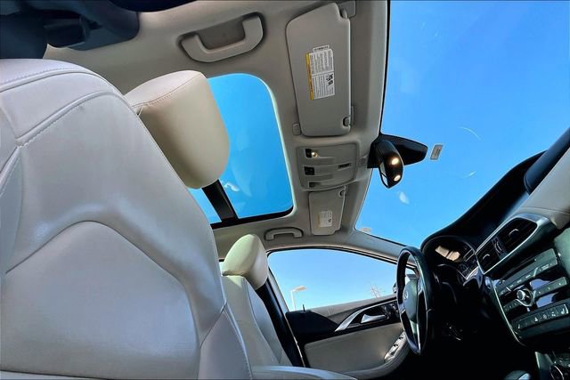 Used 2018 INFINITI QX30 Premium w/ Navigation Package image 22