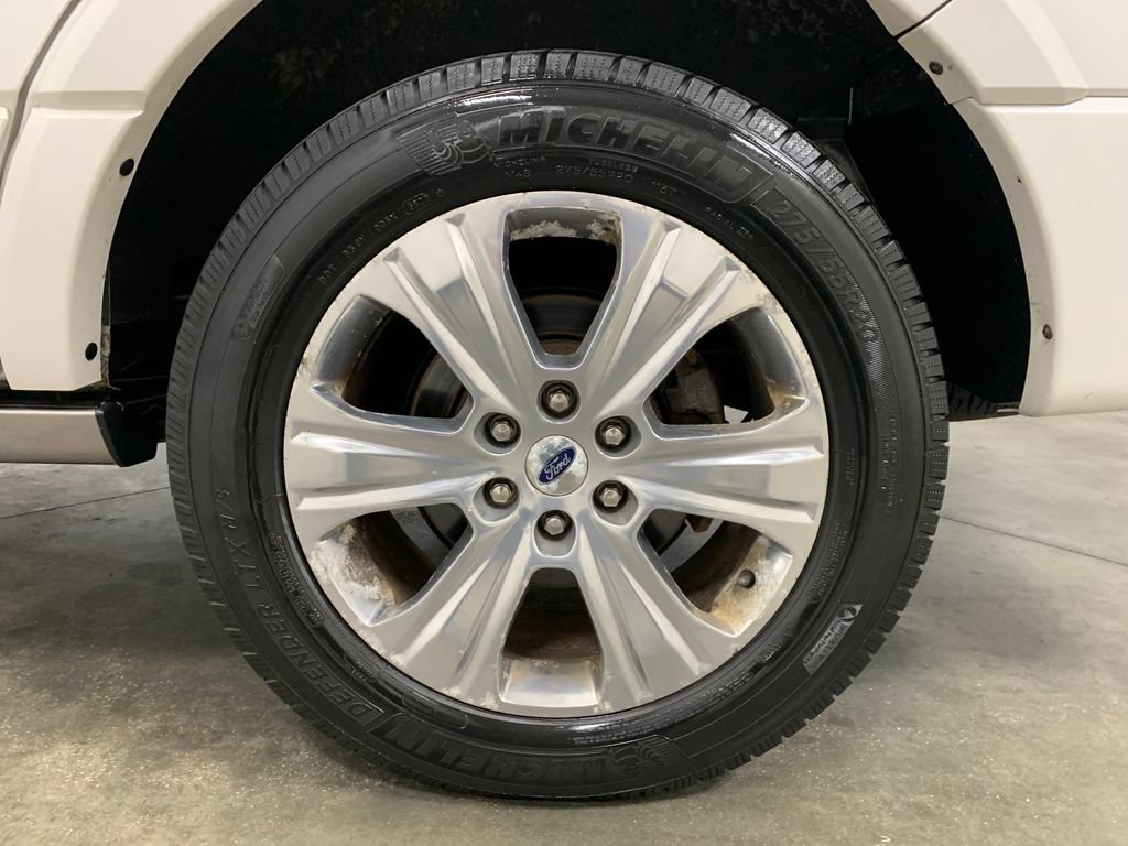 Used 2016 Ford Expedition Platinum AWD/4WD image 26