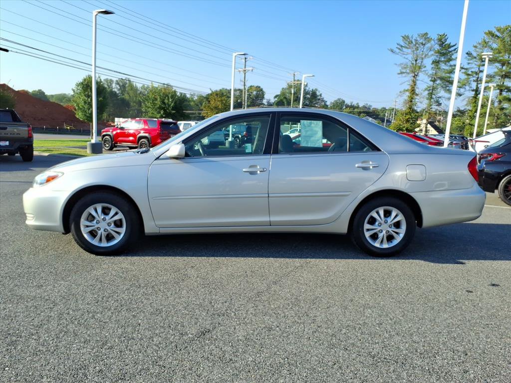 Used 2004 Toyota Camry LE FWD image 13