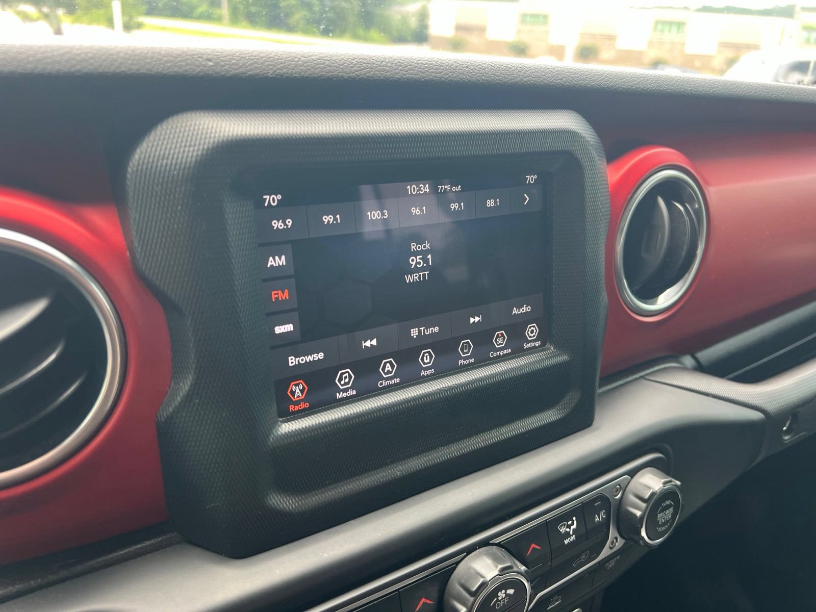 Used 2020 Jeep Gladiator Rubicon AWD/4WD image 15